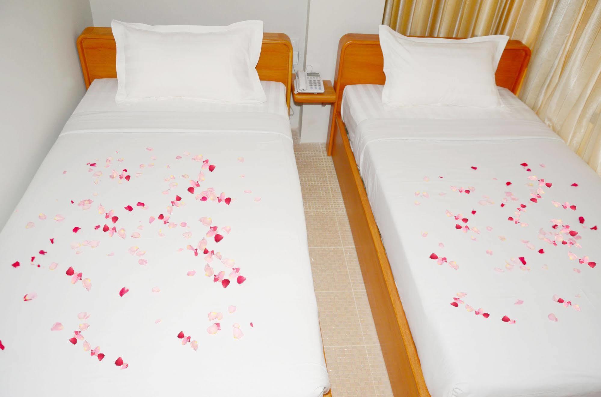 Hotel Yno Rangoon Eksteriør billede